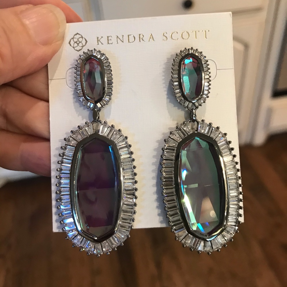 Kendra Scott Hematite Kaki Earrings